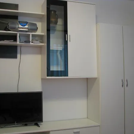Marinka Apartment *